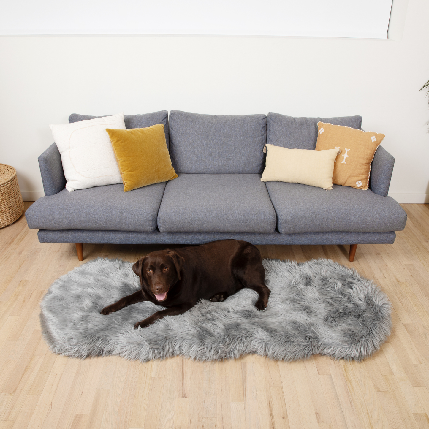 Dog bed made of faux fur with memory foam - anthracite grey