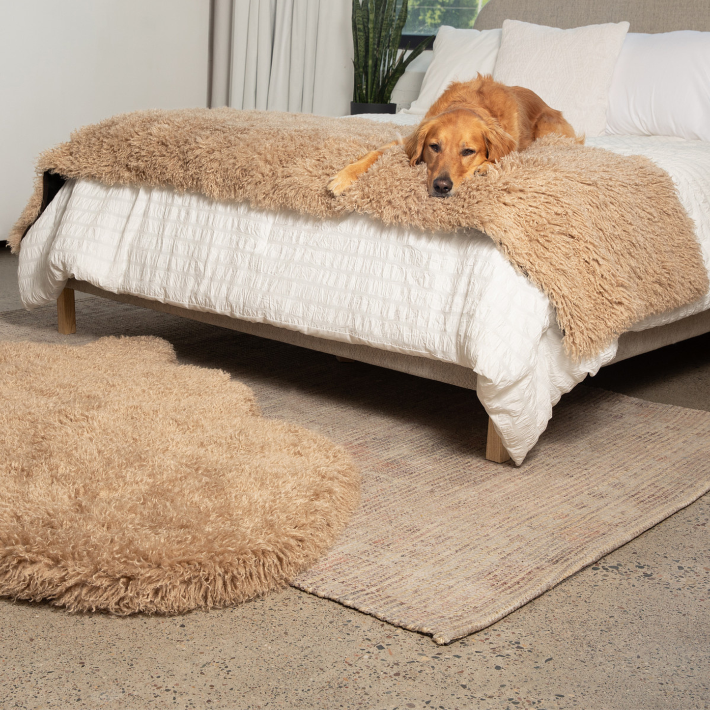 Waterproof Bed Runner for Dogs - Plush Sheep Tan